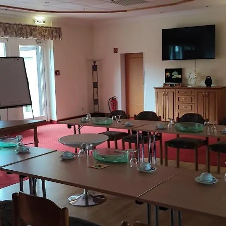 Ferien- Und Reitsport Brunnenhof Hotel
