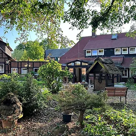 Ferien- Und Reitsport Brunnenhof Hotel