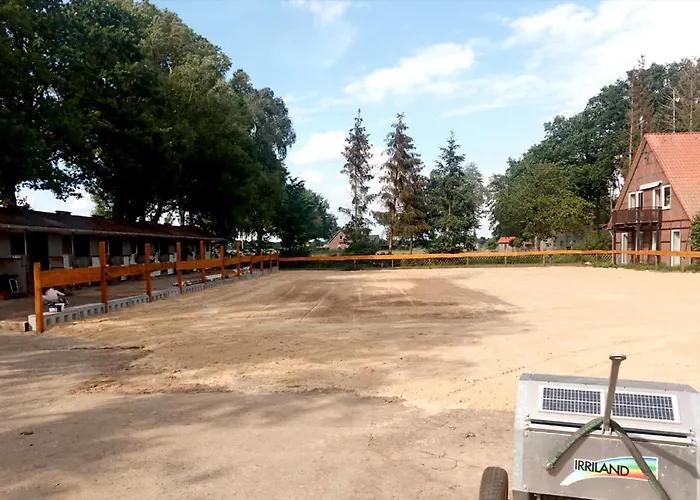 Ferien- Und Reitsport Brunnenhof Hotel